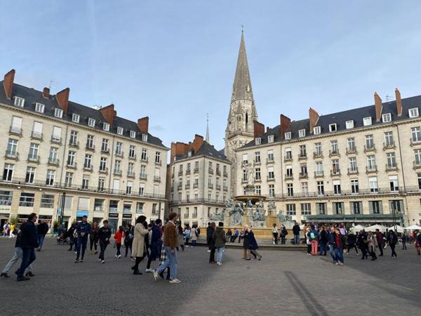 44100 NANTES - SALON DE COIFFURE A VENDRE QUARTIER CANCLAUX