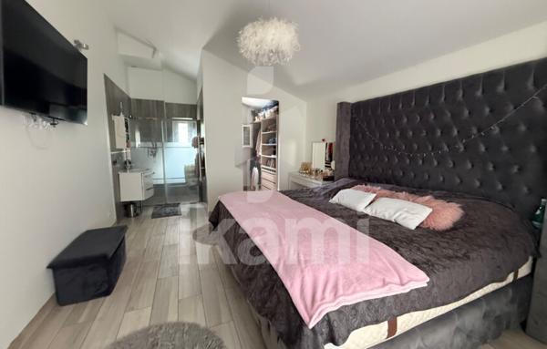 Maison de 201 m²