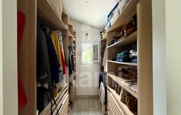 Maison de 201 m²