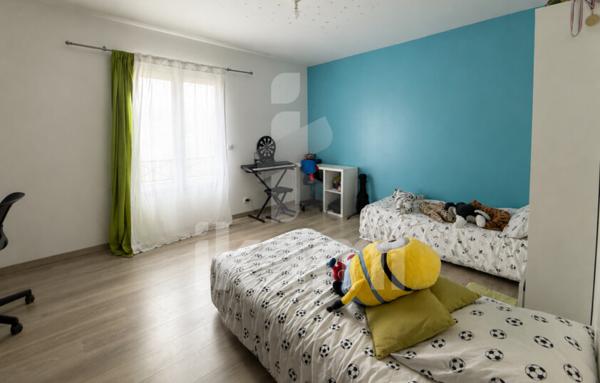 Maison de 201 m²