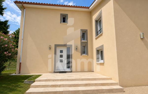 Maison de 201 m²