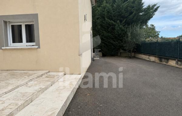 Maison de 201 m²