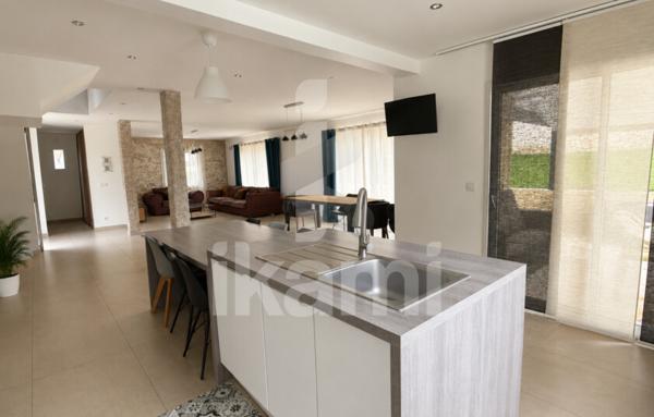 Maison de 201 m²
