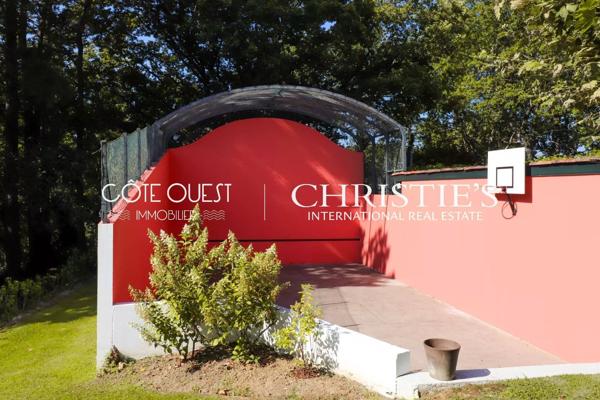 À vendre Urrugne - Propriété vue panoramique avec piscine