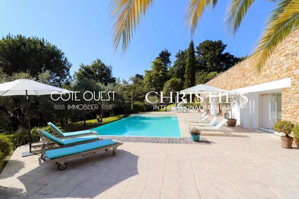 À vendre Urrugne - Propriété vue panoramique avec piscine