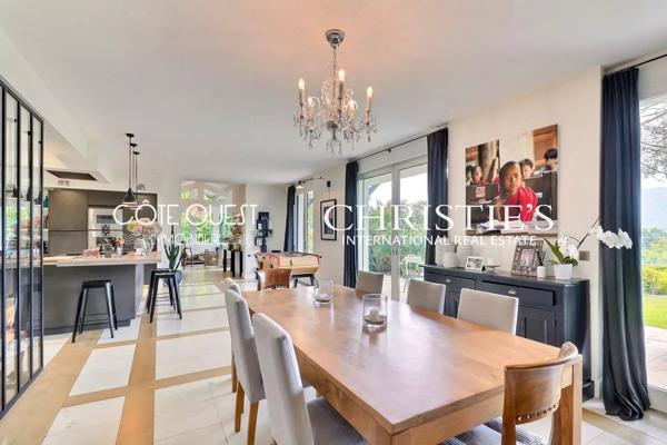À vendre Urrugne - Propriété vue panoramique avec piscine