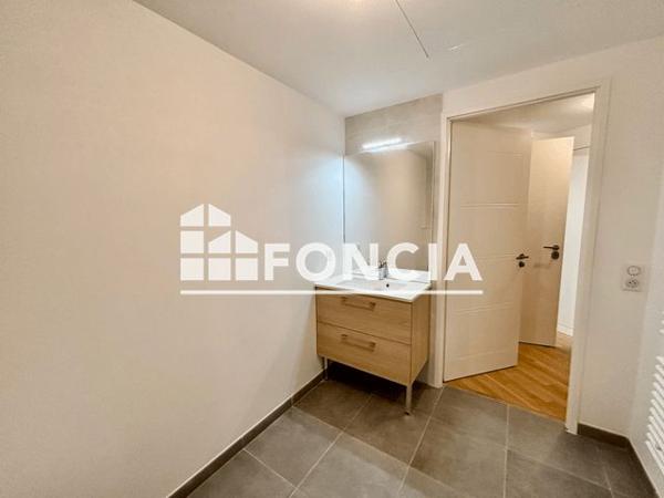 Location Studio 29.6 m² - 3 rue Saint-Charles Versailles 78000