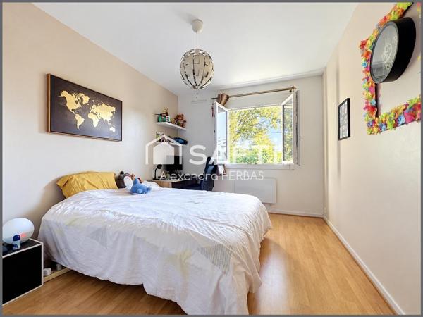 CESTAS – PROCHE BOURG – 4 CHAMBRES – PISCINE – FORT POTENTIEL