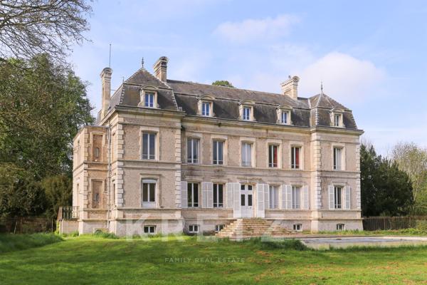 Château Napoléon III avec parc et piscine – À 20 min d’Amiens