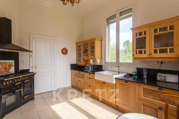 Château Napoléon III avec parc et piscine – À 20 min d’Amiens