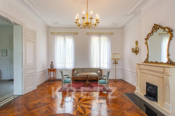 Château Napoléon III avec parc et piscine – À 20 min d’Amiens