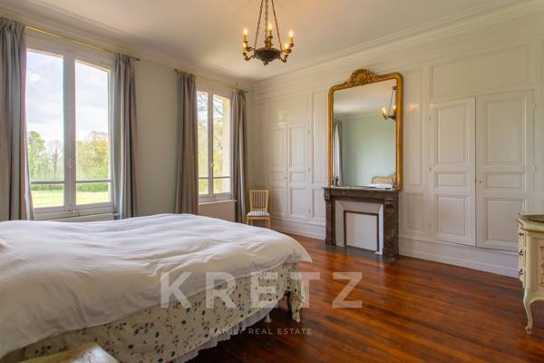 Château Napoléon III avec parc et piscine – À 20 min d’Amiens