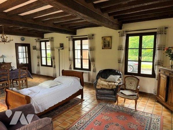 Maison à Vendre à Marconne (62140) en Pas-de-Calais (62)

Cette maison située à Marconne offr...