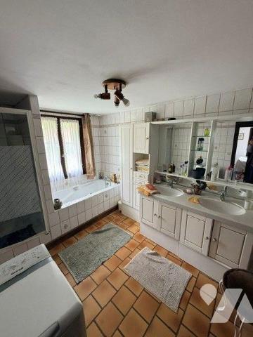 Maison à Vendre à Marconne (62140) en Pas-de-Calais (62)

Cette maison située à Marconne offr...