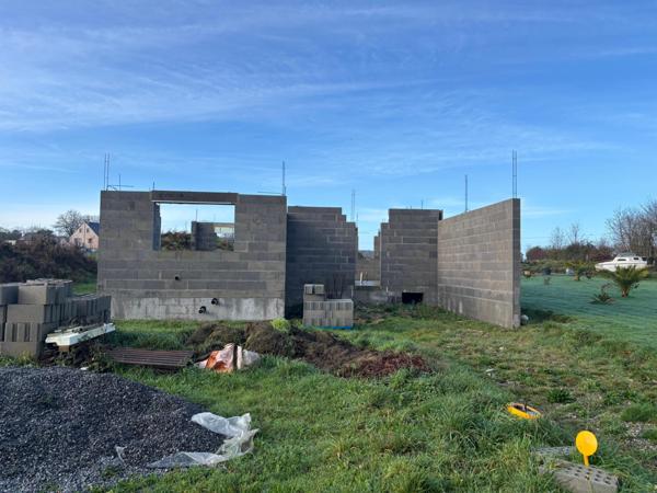 Maison à SAINT-JEAN-LA-POTERIE, 56350 - 5 pièces 145m²