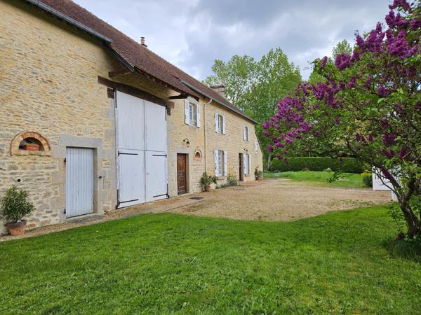 Maison à CHAMPFLEUR, 72610 - 4 pièces 167m²