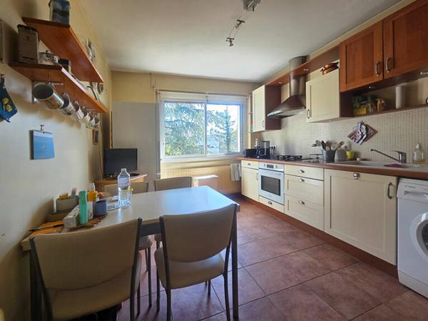 Appartement Ecully 5 pièce(s) 96.71 m2