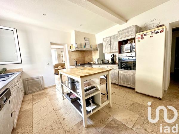 Maison de ville 7 pièces de 185 m² à Bédarrides (84370)