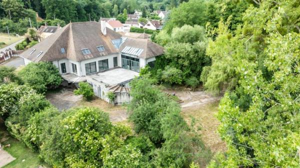 Vente / Immeuble à Nemours (77140)