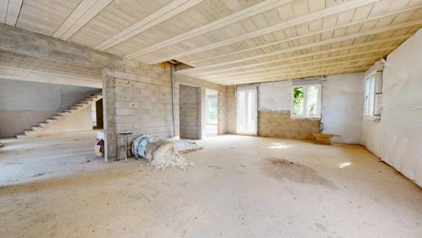 Vente / Immeuble à Nemours (77140)