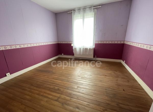 MAISON 3 A 4 CHAMBRES ET JARDIN