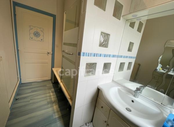 MAISON 3 A 4 CHAMBRES ET JARDIN