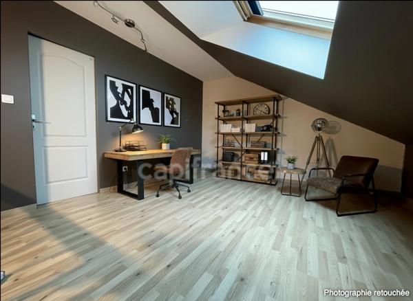 MAISON 3 A 4 CHAMBRES ET JARDIN