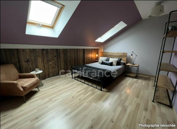 MAISON 3 A 4 CHAMBRES ET JARDIN