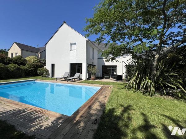 Maison 240m² - 5 chambres - salle de jeux - piscine