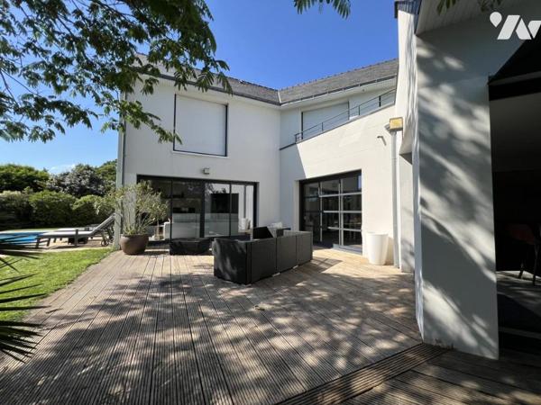 Maison 240m² - 5 chambres - salle de jeux - piscine