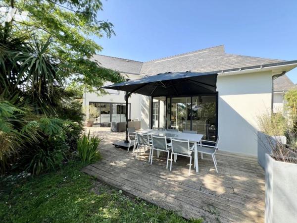Maison 240m² - 5 chambres - salle de jeux - piscine