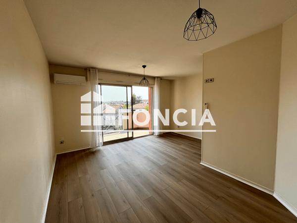 Location Studio 28.07 m² - Agen 47000