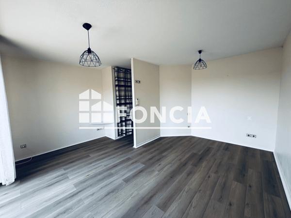 Location Studio 28.07 m² - Agen 47000