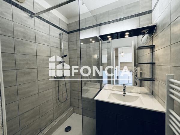 Location Studio 28.07 m² - Agen 47000