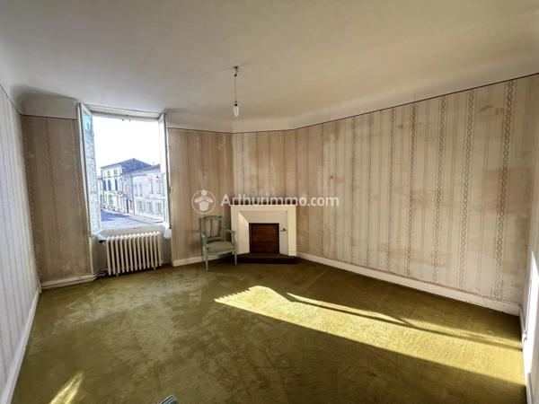 Vente Maison 9 pièces 174 m2 à Beauvais-sur-Matha