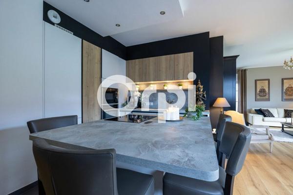 Appartement à vendre    4 pièces • 100 m2 Mérignies