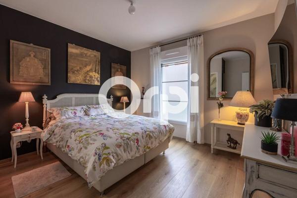 Appartement à vendre    4 pièces • 100 m2 Mérignies