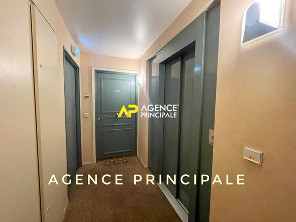 ARGENTEUIL, 5 minutes à pied de la gare du centre ville, Appartement de 4 pièces 3 chambres avec balcon et 2 places de parkings . €275 000 ** - Référence 4492
