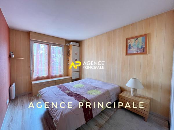 ARGENTEUIL, 5 minutes à pied de la gare du centre ville, Appartement de 4 pièces 3 chambres avec balcon et 2 places de parkings . €275 000 ** - Référence 4492