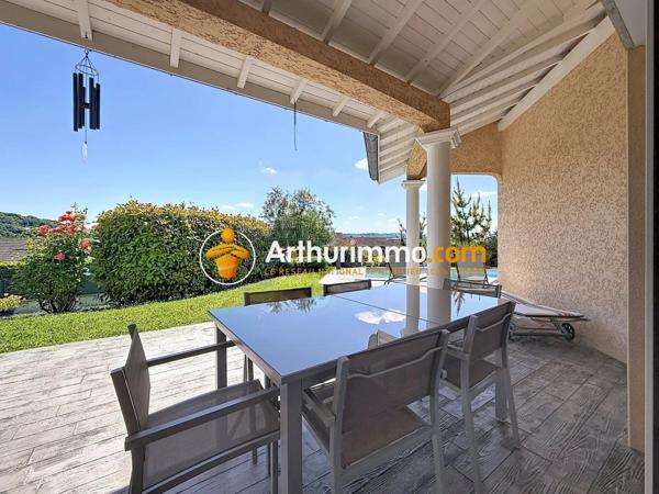 Vente                                                      Maison
                        
                     5 pièces                      145 m2                     à Ruy-Montceau