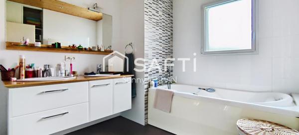 Maison 5 pièces lumineuse, 165m², Proche commerces