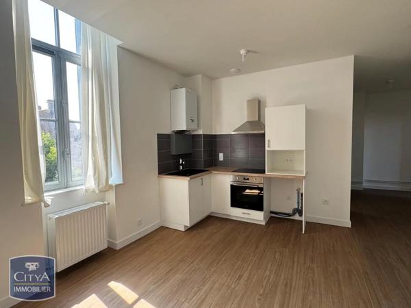 Appartement à louer 3 pièces 61.38m² Blaye (33390)