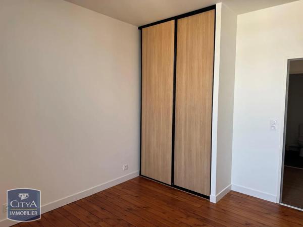 Appartement à louer 3 pièces 61.38m² Blaye (33390)