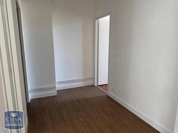 Appartement à louer 3 pièces 61.38m² Blaye (33390)