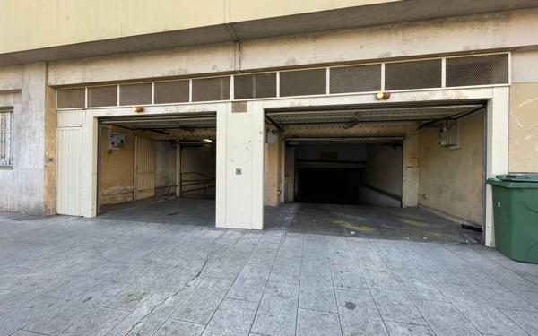 Stationnement à vendre    15 m2 Nice