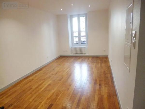 Location - Appartement Bourg-en-Bresse 01000 3 pièces 73 m 2