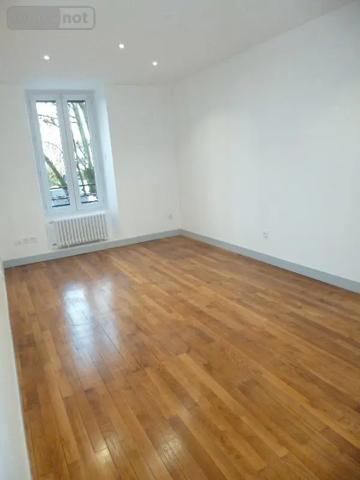 Location - Appartement Bourg-en-Bresse 01000 3 pièces 73 m 2