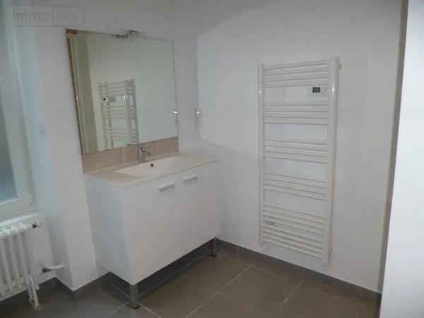 Location - Appartement Bourg-en-Bresse 01000 3 pièces 73 m 2