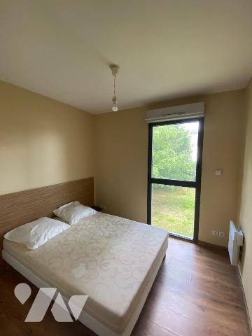 Calme  - Exclusivité de l'office notarial CHEUVREUX RENNES. 

Situé au sein d'une résidence h...