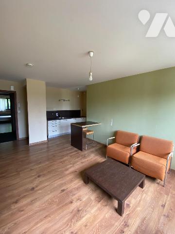 Calme  - Exclusivité de l'office notarial CHEUVREUX RENNES. 

Situé au sein d'une résidence h...